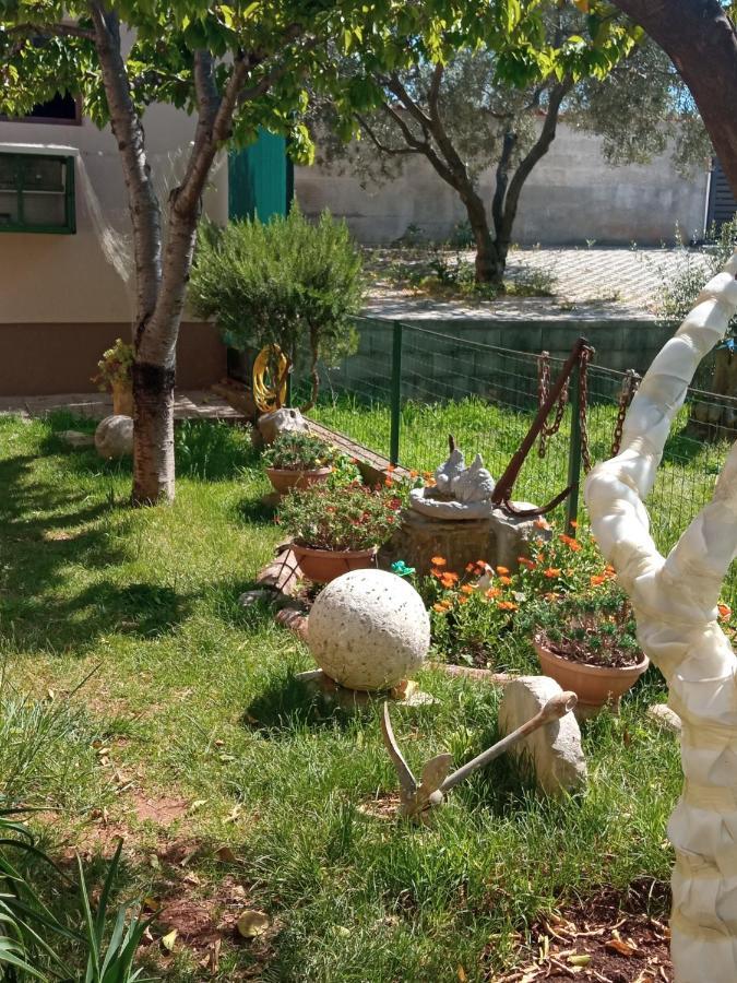 Apartment Meri- Near The Zadar Main Bus Station Exterior photo